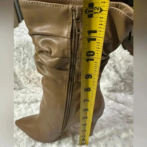 Olivia Ferguson Tan Slouchy Heeled Zipper Ankle Boots - Picture 5 of 15